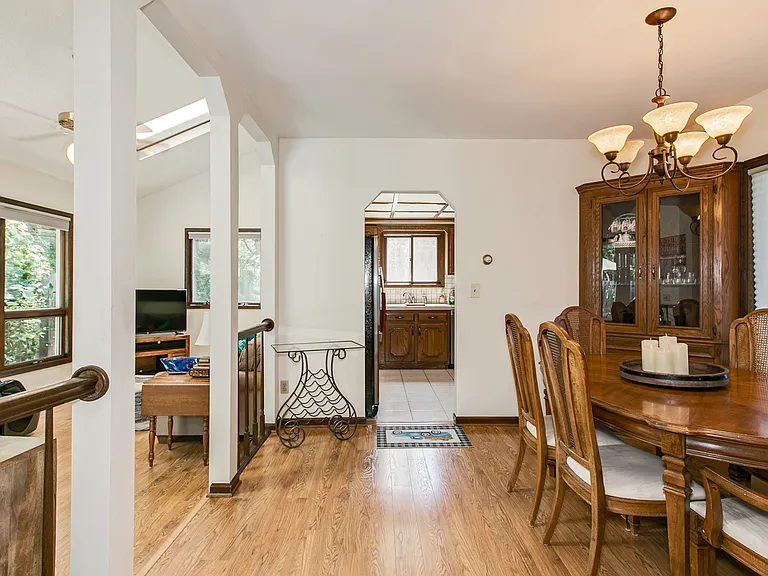 3300 Lee Ave N — Photo 10