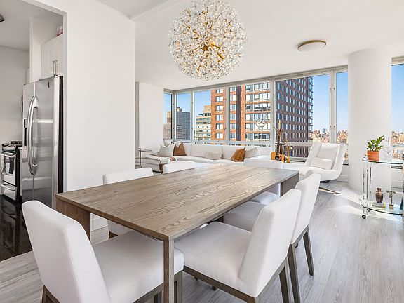 5th image of 150 Columbus Ave APT 24F