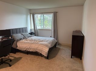 121 N 46th St APT 301, Seattle, WA 98103