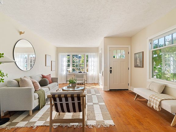 4th image of 5936 N Burrage Ave