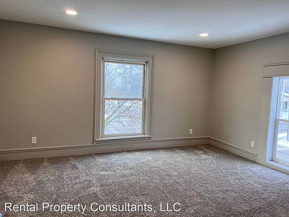 3rd image of 3361 Van Buren St Unit B-2