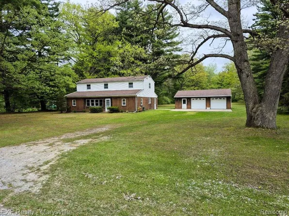 6470 Bryce Rd, North Street, MI 48049