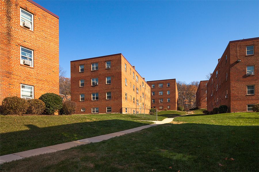 1st image of 4900-20 Fort Totten Dr NE #3134