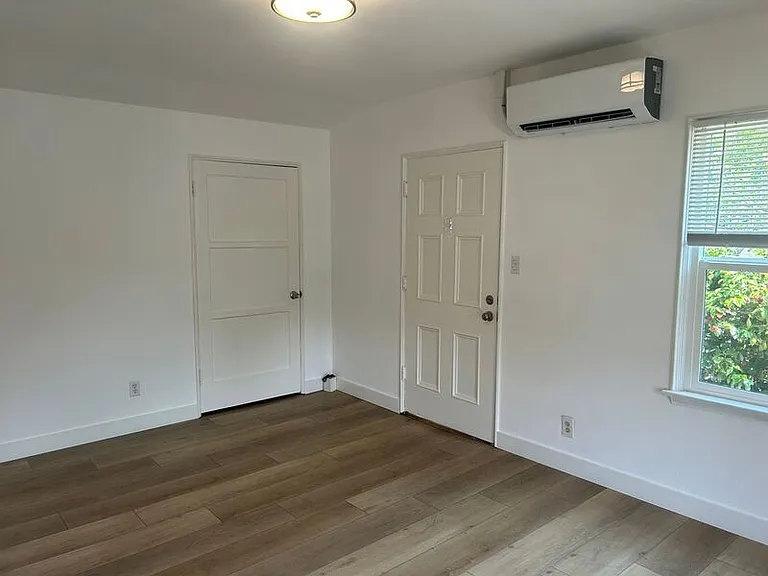 1235-1237 Virginia Ave #1235-A — Photo 4