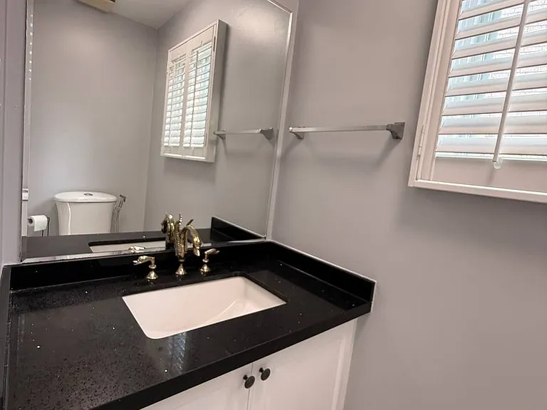746 Walpole Cres #UPPER — Photo 5