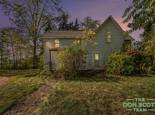 3104 Rusco St NW, Kent City, MI 49330