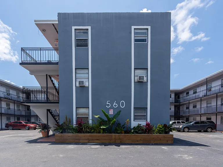 Miami Central Apartments — Photo 26