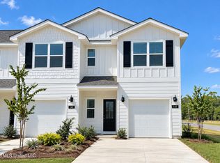 147 Harper Grove Cir, Ocean Springs, MS 39564