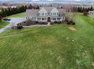 3 Breezy Knl, Lititz, PA 17543