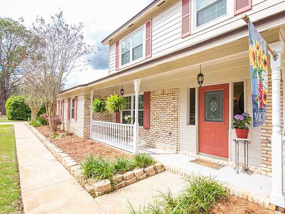 4th image of 5112 Ile De France Dr