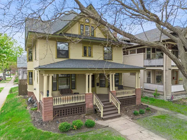 802 Ashland Ave, Saint Paul, MN 55104