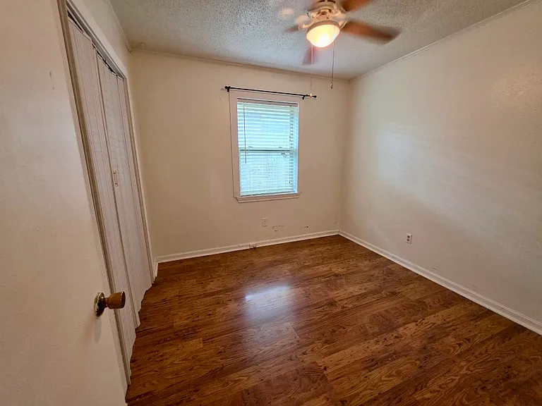 107 Tyler Dr — Photo 12