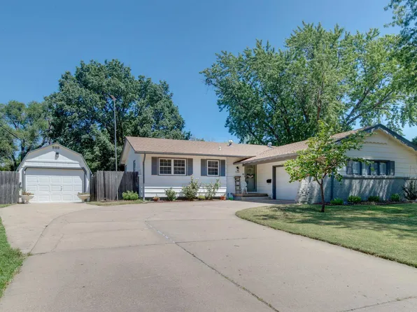9200 W 9th St N, Wichita, KS 67212