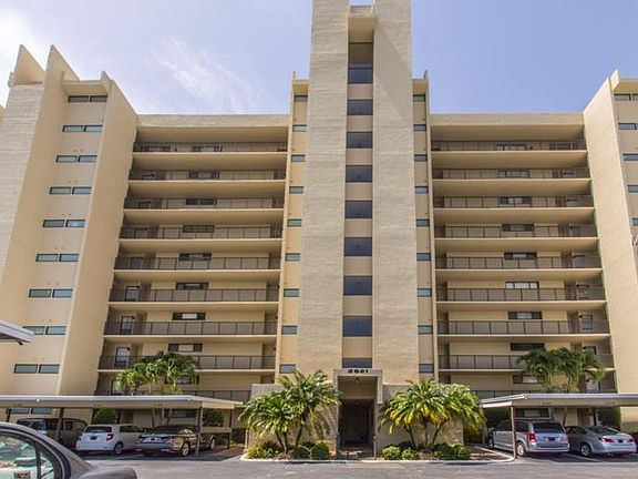 2nd image of 2621 Cove Cay Dr Unit 503