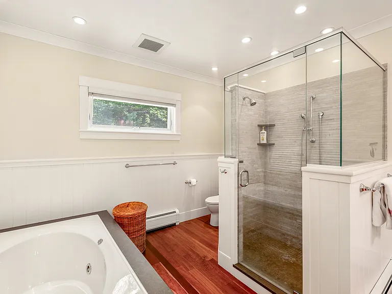 271 Thomas Pasture Rd — Photo 31