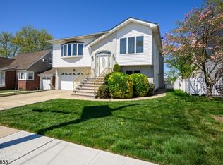 147 11th St, Wood Ridge, NJ 07075
