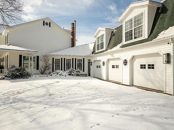 4th image of 493 York Point Rd