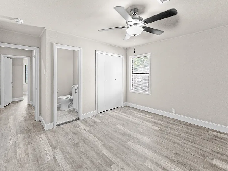 5860 Tracyne Dr — Photo 11
