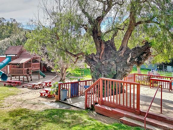 5th image of 14911 Espola Rd