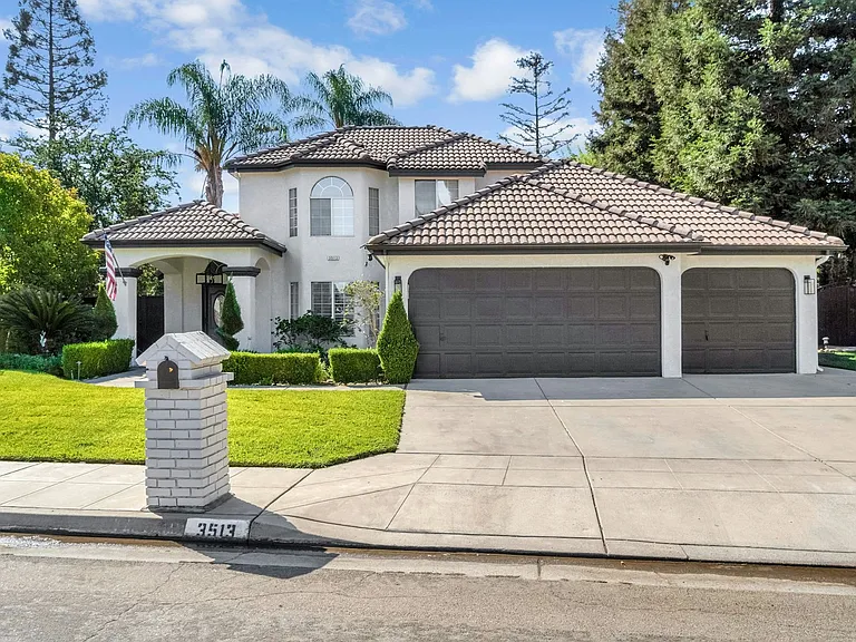 3513 W Vartikian Ave — Photo 1