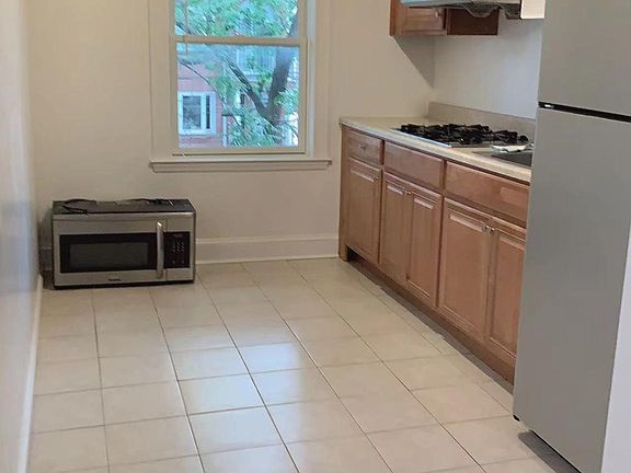 3rd image of 15028 41st Ave #2