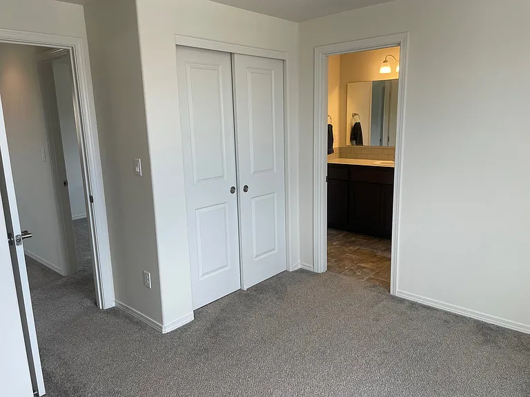 200 Rio Bravo St — Photo 18