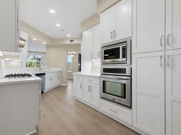 823 Kalpati Cir Unit 201, Carlsbad, CA 92008