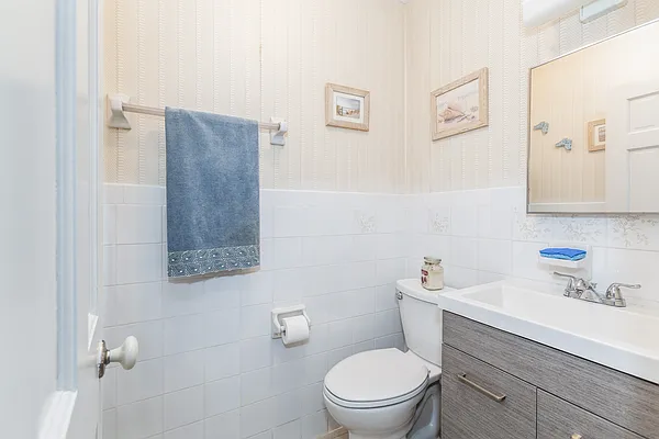 Sold by Ben Bay Realty Co. of Bay Ridge | media 9