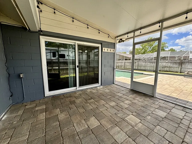 1301 Queen Elaine Dr — Photo 34