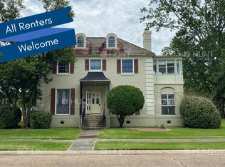 302 Shreveport Rd, Barksdale Afb, LA 71110