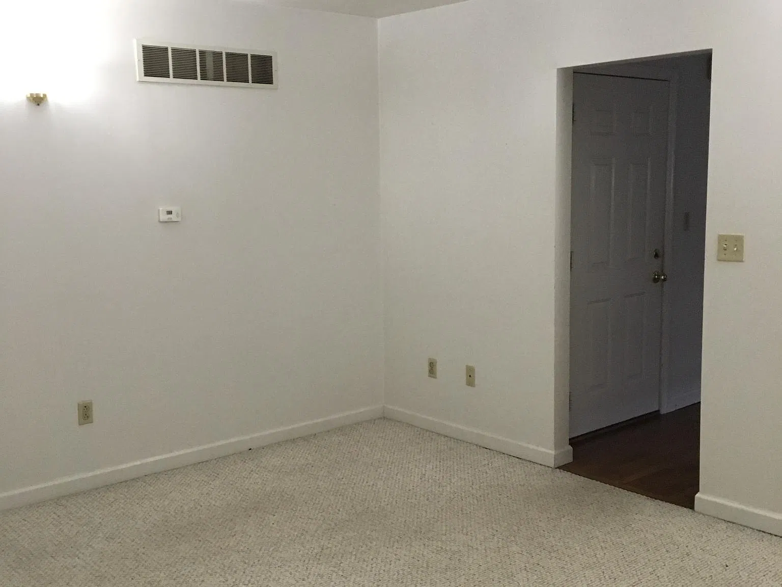 1 bed, 800 sqft, $750 — Photo 3