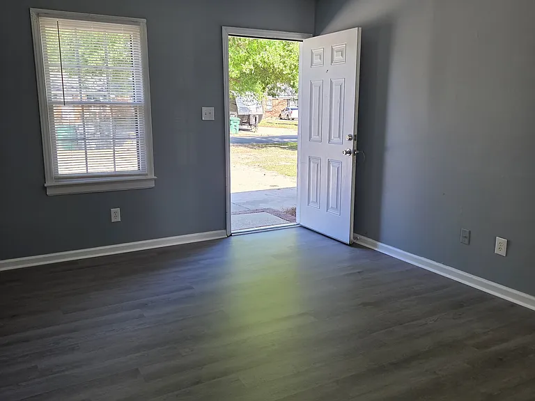 1700 Augusta Cir SE #1C — Photo 4