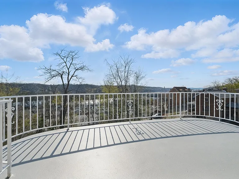 310 W Riverview Ave #1 — Photo 30
