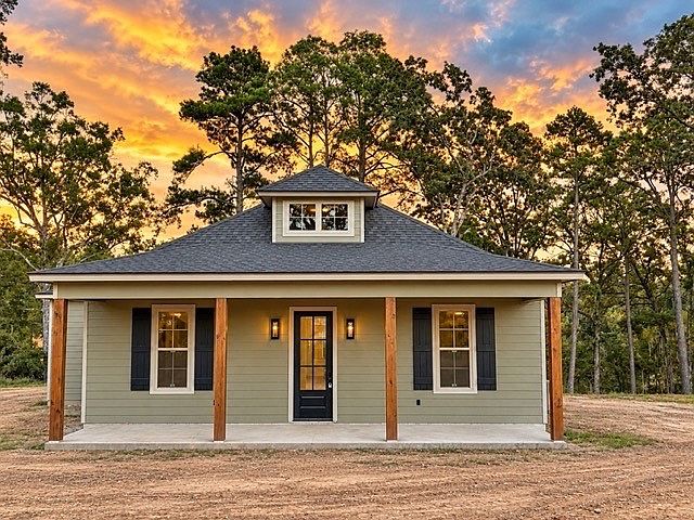 2nd image of 131 Lila Belle Ln