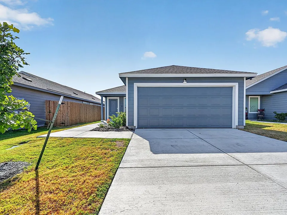 1260 Balsam Rd