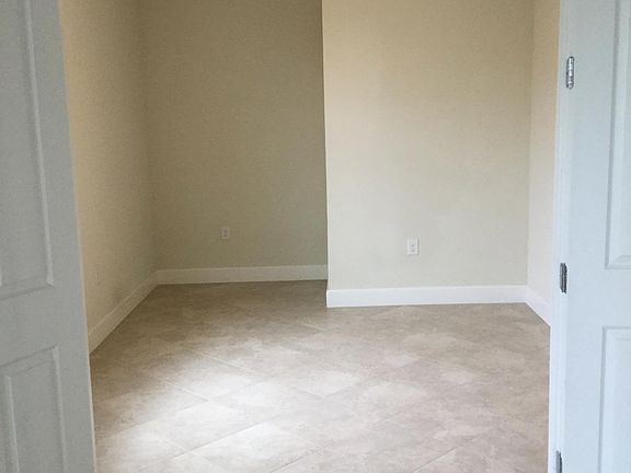 5th image of 5293 Juliet Ct