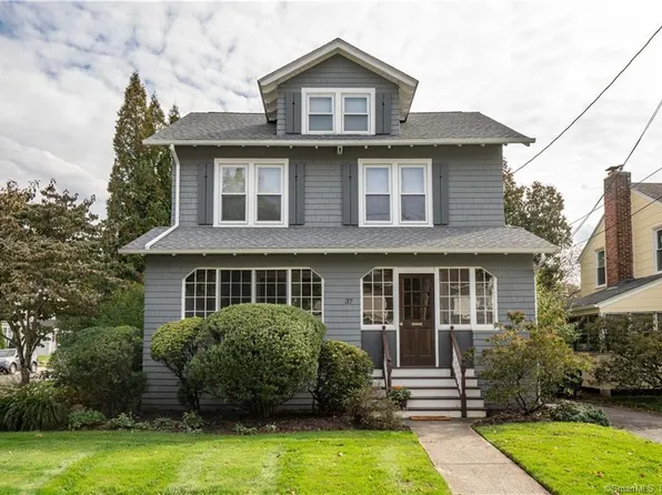 37 Keeney Avenue, West Hartford, CT 06107