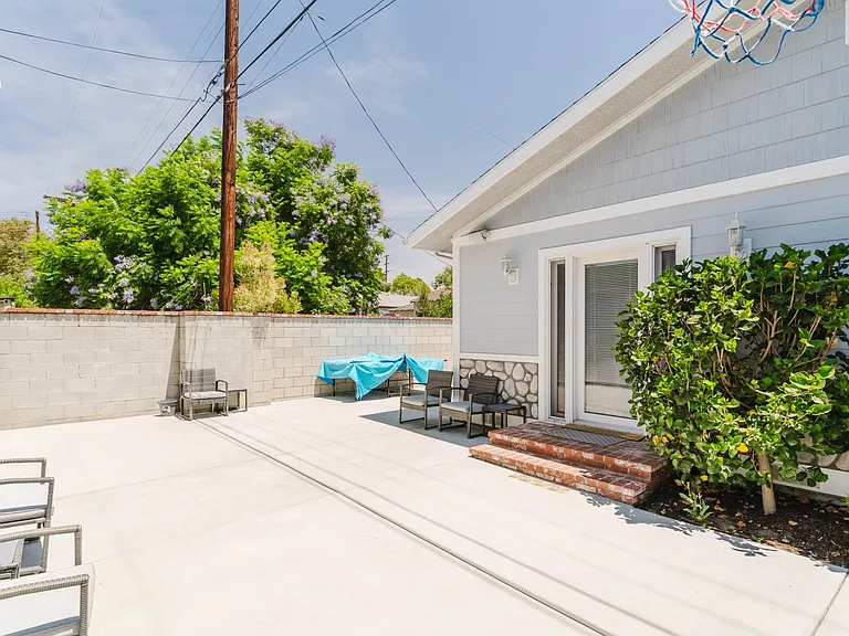 1527 N Valley St — Photo 28