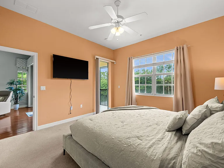 8641 Piazza Del Lago Cir #201 — Photo 13