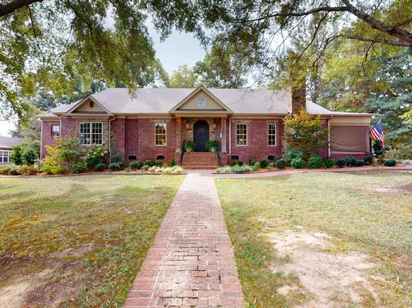 213 W Main St, Halls, TN 38040