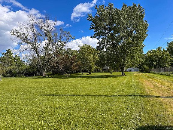 2nd image of 3221 W County Road 400 N