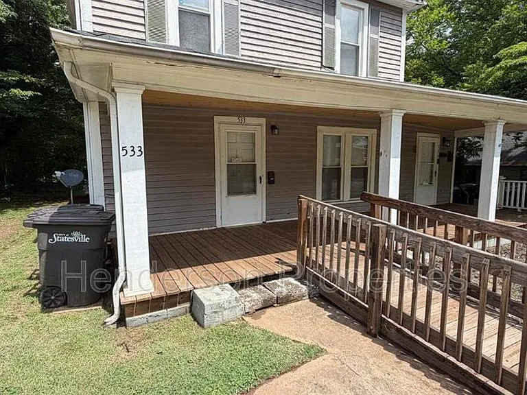 533 Stockton St — Photo 3