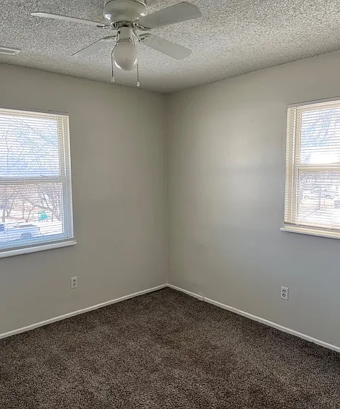 644 N Hocker Ave — Photo 7
