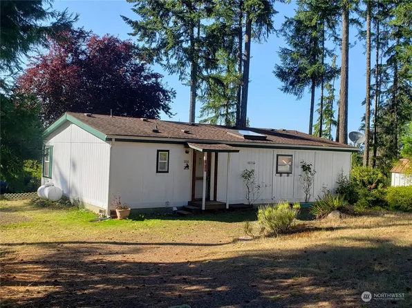 1860 E Trails End Drive, Belfair, WA 98528