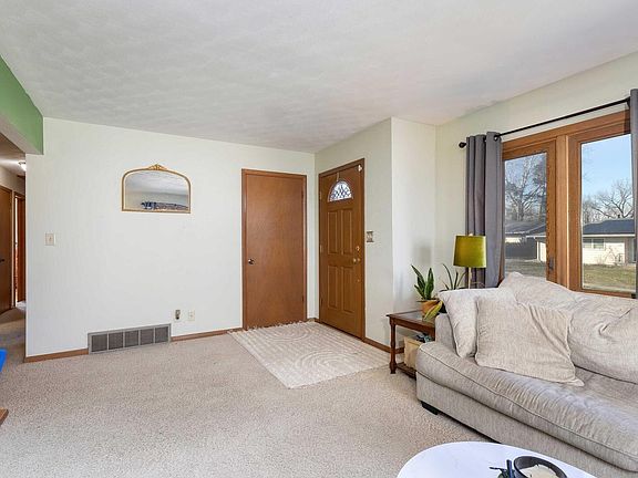 4th image of 1519 W 29th St