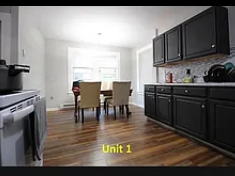 17 Oak Ct #1 — Photo 3