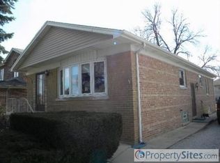 5715 W 83rd St, Burbank, IL