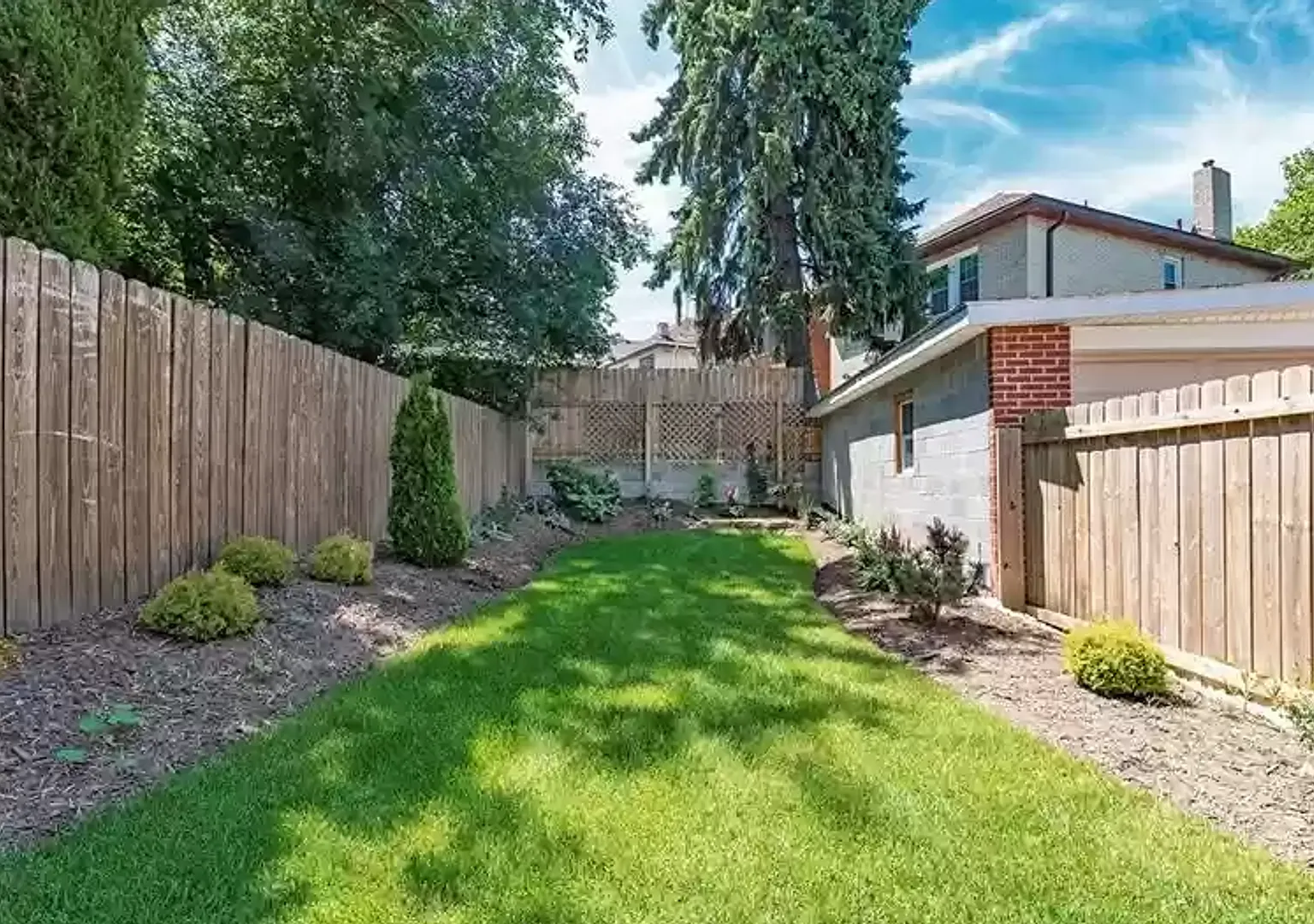 Must See 3 BD/ 2 BA located in Squirrel Hill Available 8/1/2026 — Photo 4