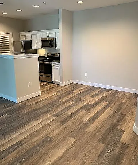 3x2 / 1240 sf - Dining room