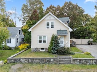 9 Emily St, Worcester, MA 01606